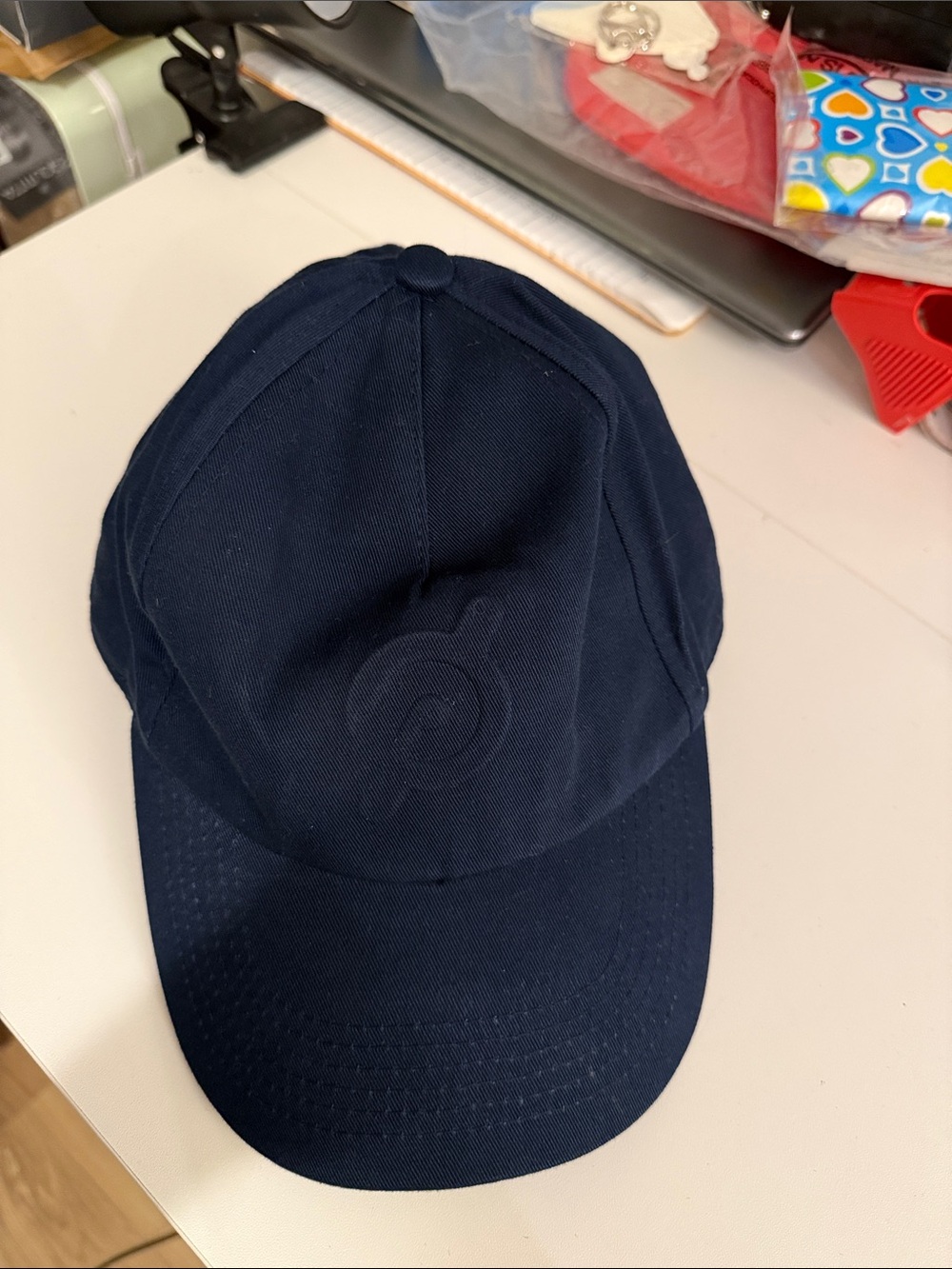 Captive8 by Peloton unisex Classic Navy Baseball Cap with peloton Logo Detail